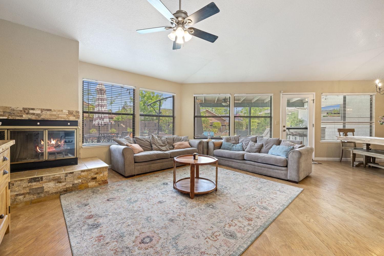 Berea Drive, Turlock, California image 15