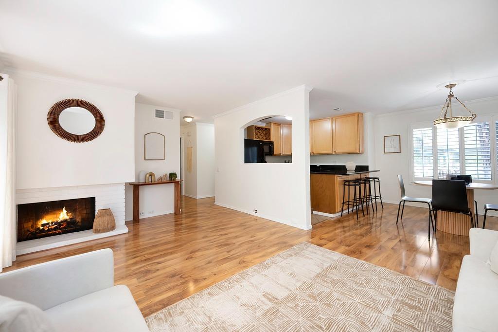 Photo #16: 225051785 Listing: Photo #16
