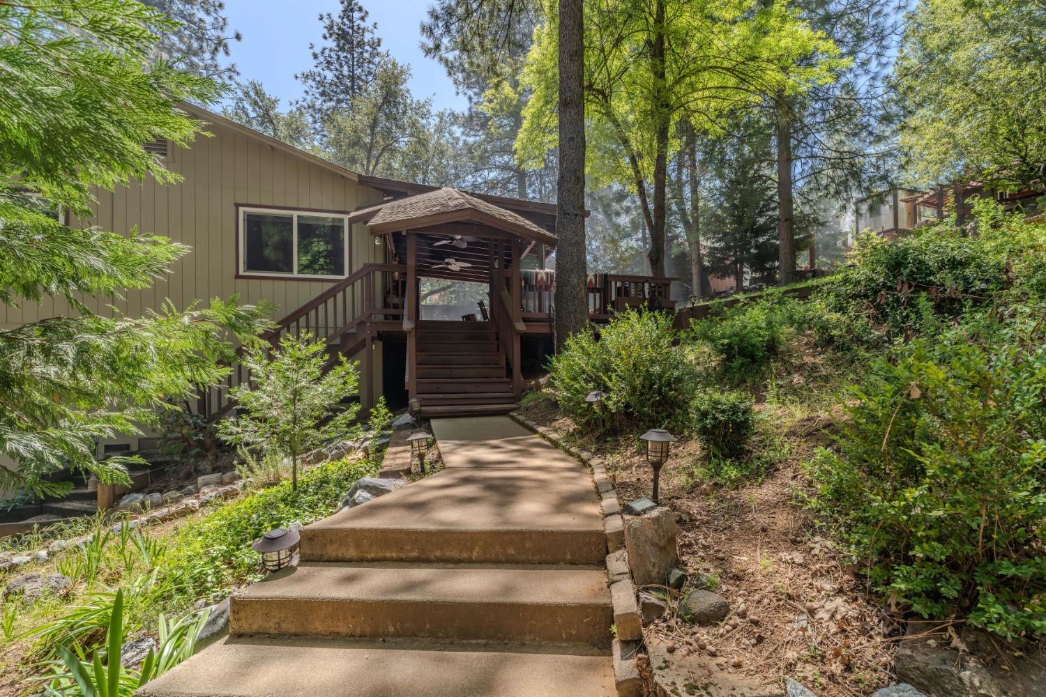 Detail Gallery Image 26 of 66 For 734 Utica, Hathaway Pines,  CA 95233 - 3 Beds | 2 Baths