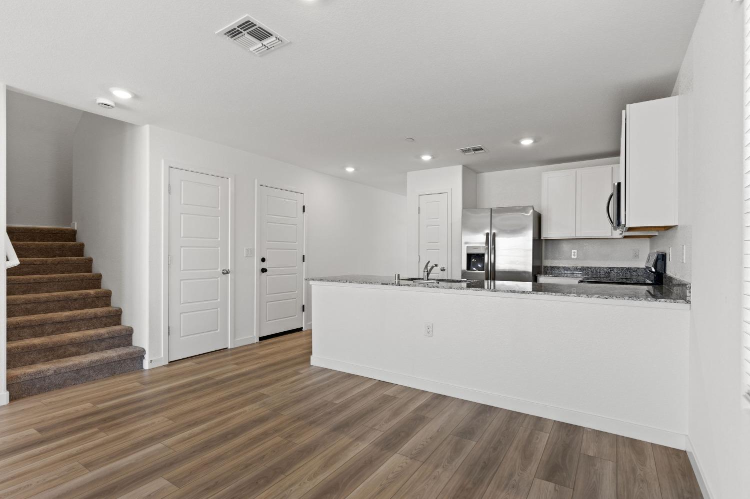 Spotted Wren Circle, Rancho Cordova, California image 11