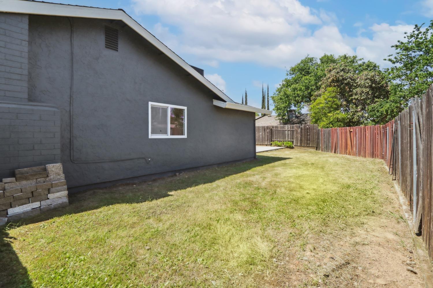 Rainbow River Court, Rancho Cordova, California image 34