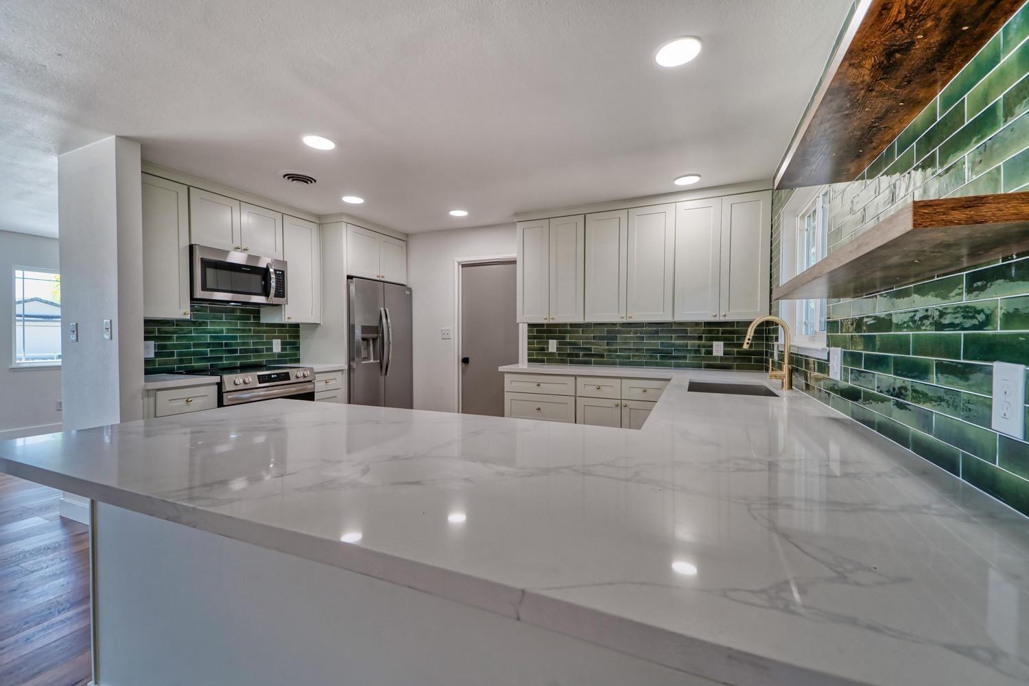 Detail Gallery Image 13 of 33 For 2903 Kennedy Dr, Yuba City,  CA 95993 - 3 Beds | 2 Baths
