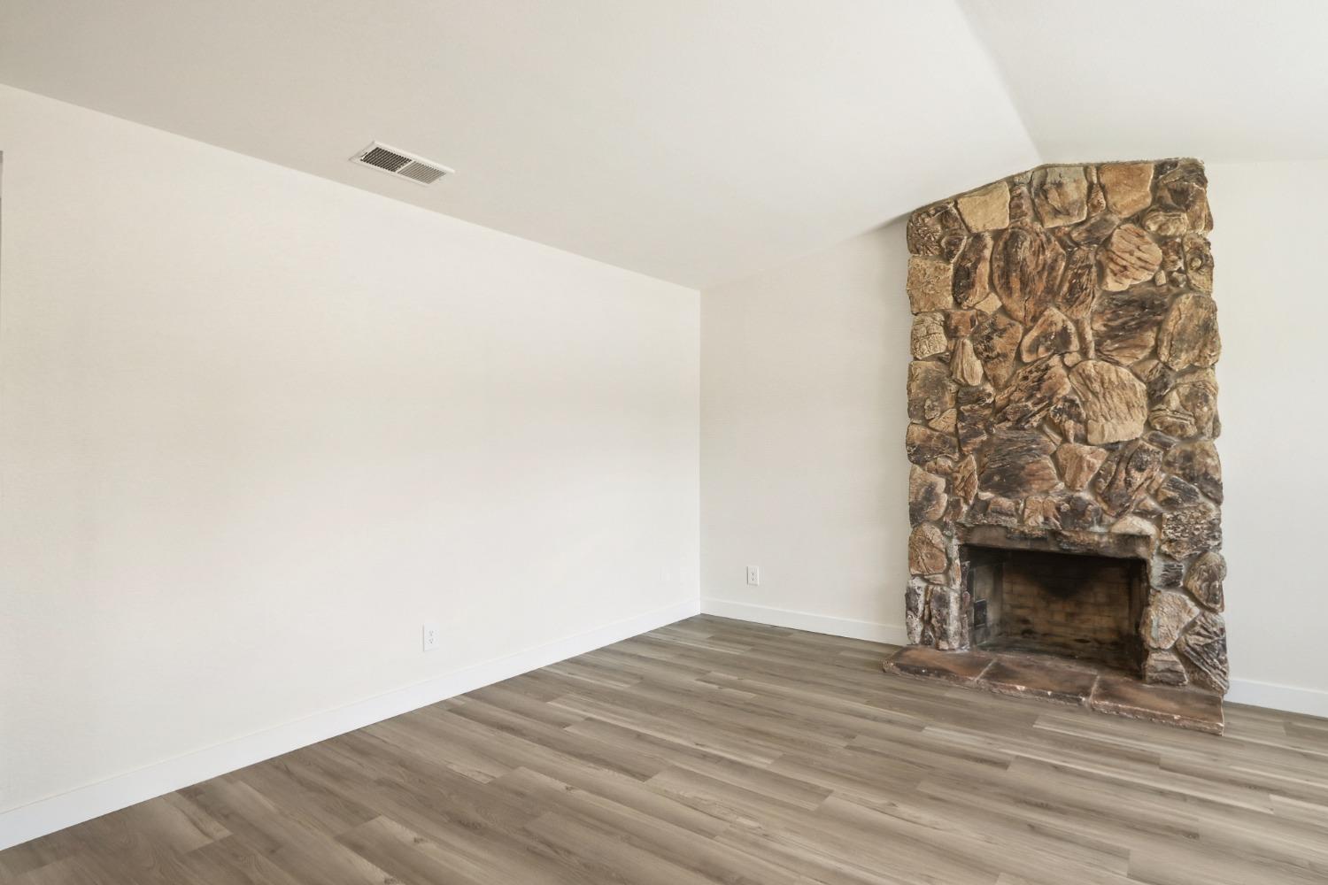 Rainbow River Court, Rancho Cordova, California image 8