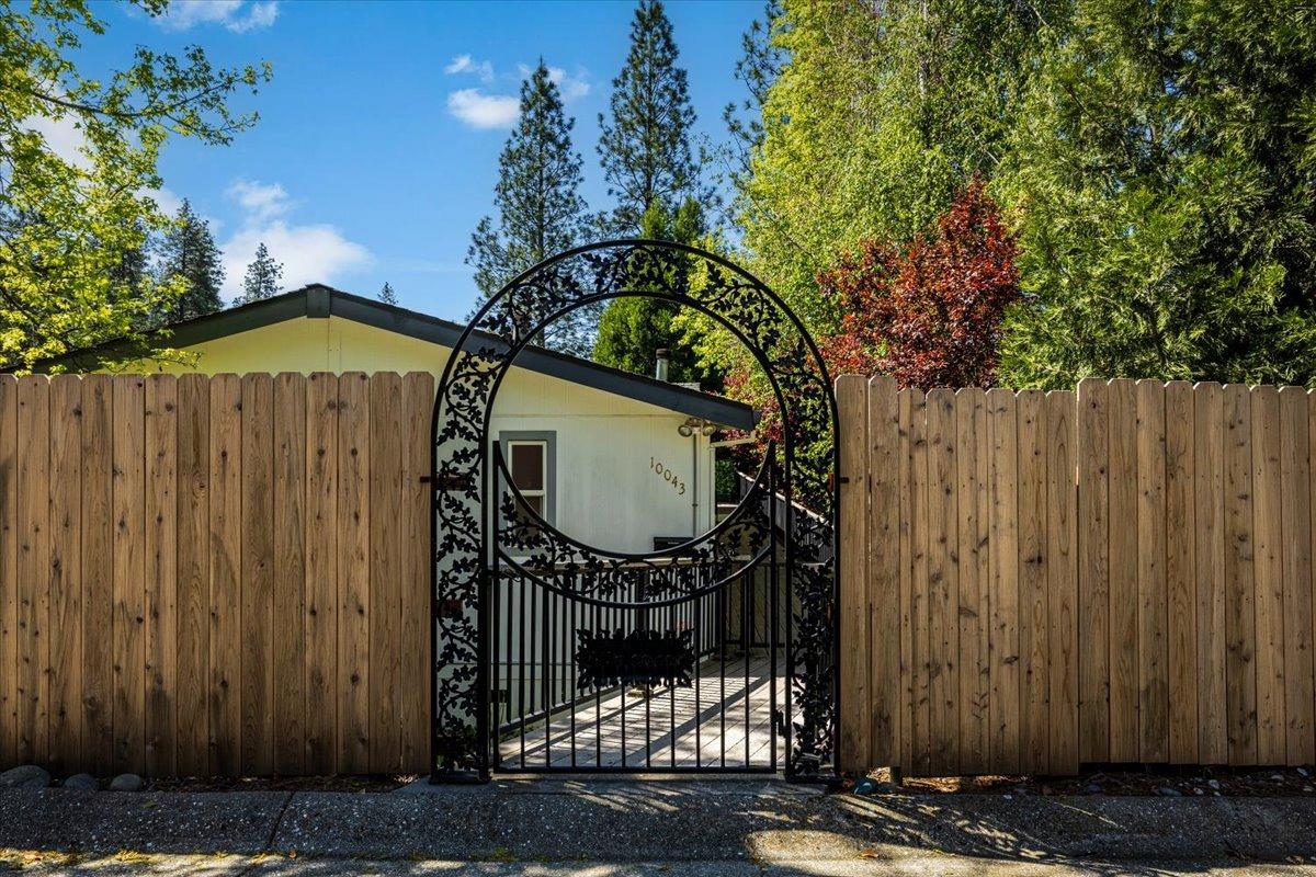 Lode Line Way, Grass Valley, California image 1