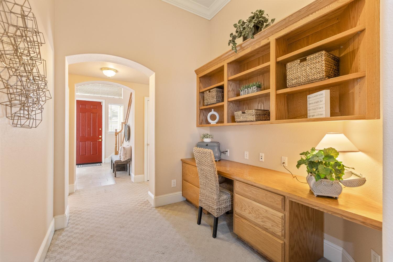 Detail Gallery Image 21 of 79 For 8839 San Badger Way, Elk Grove,  CA 95624 - 4 Beds | 3/1 Baths