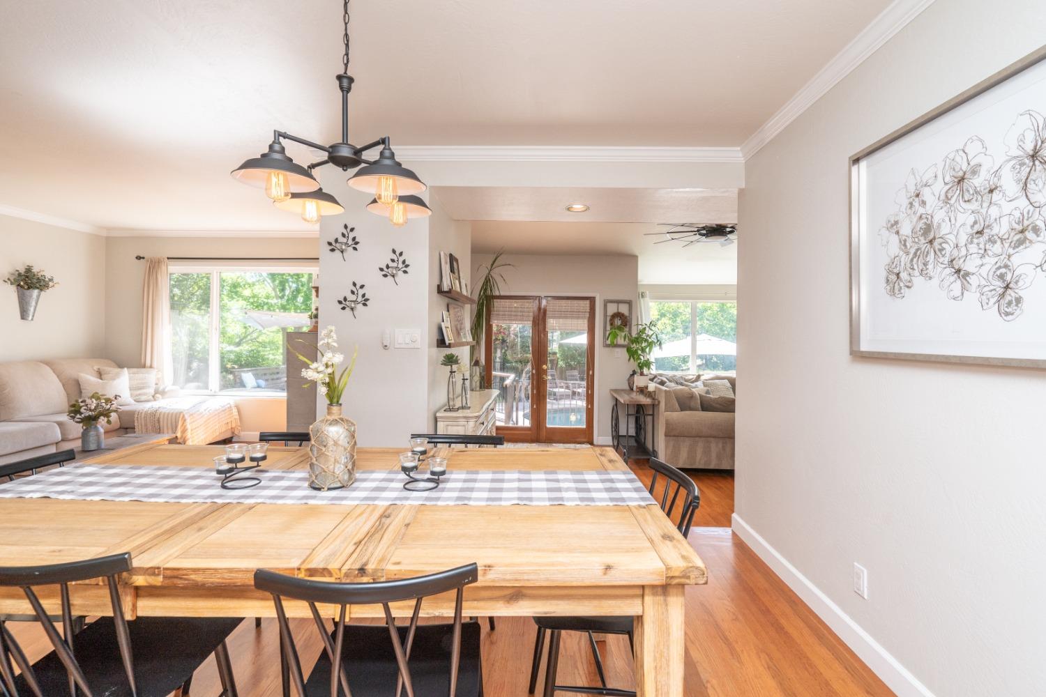 Oak Knoll Drive, Carmichael, California image 10