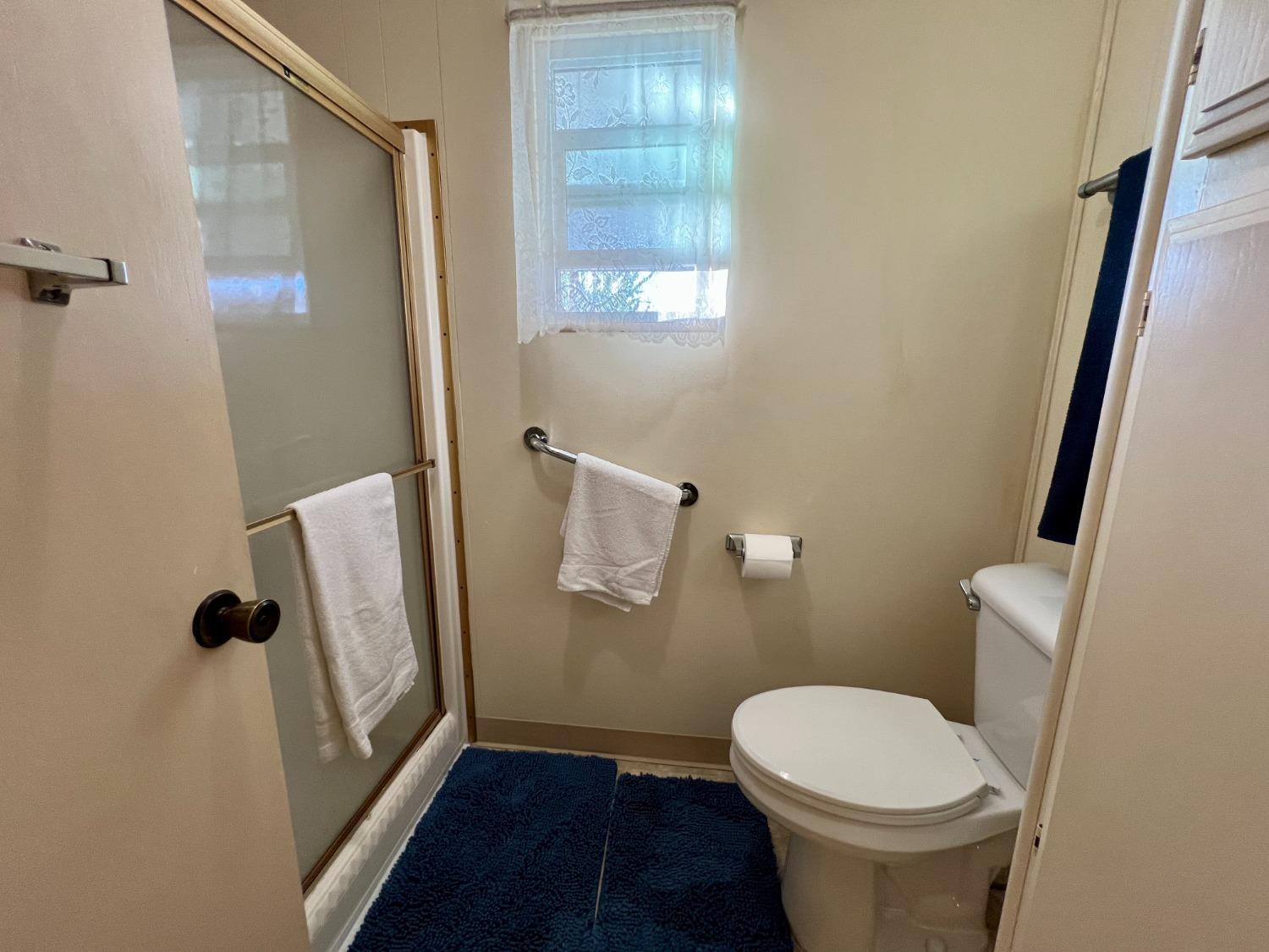 Detail Gallery Image 13 of 22 For 1150 W Winton Ave 221, Hayward,  CA 94545 - 2 Beds | 2 Baths