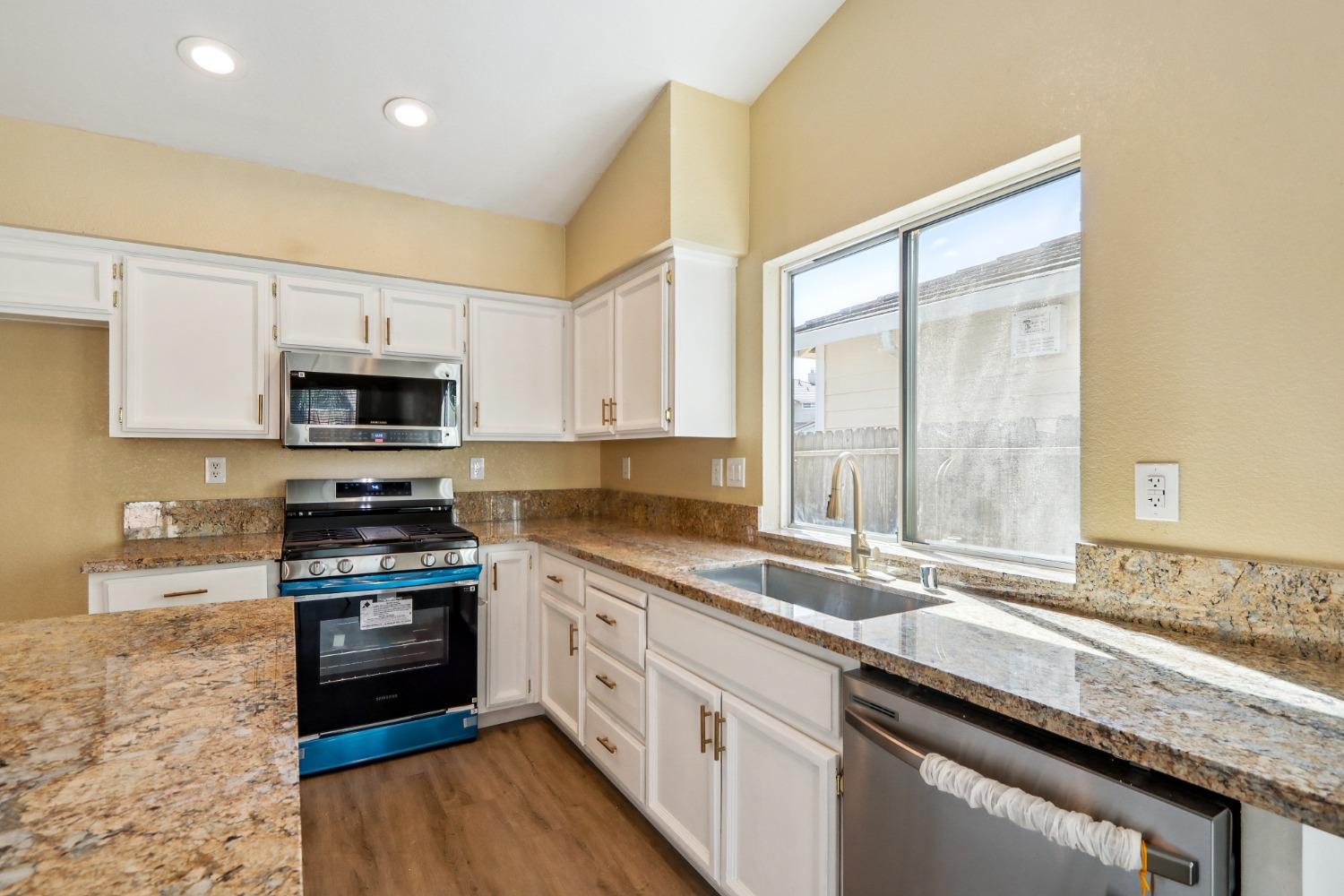 Tarata Place, Elk Grove, California image 16