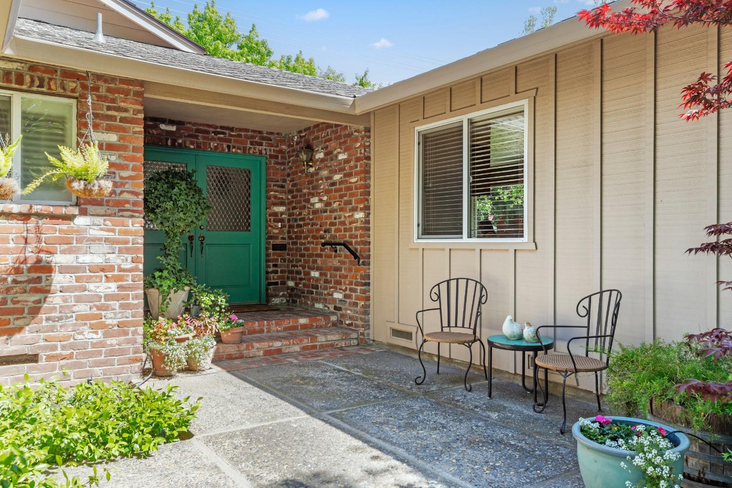 Detail Gallery Image 4 of 50 For 928 Terrace Pl, Modesto,  CA 95350 - 3 Beds | 2 Baths