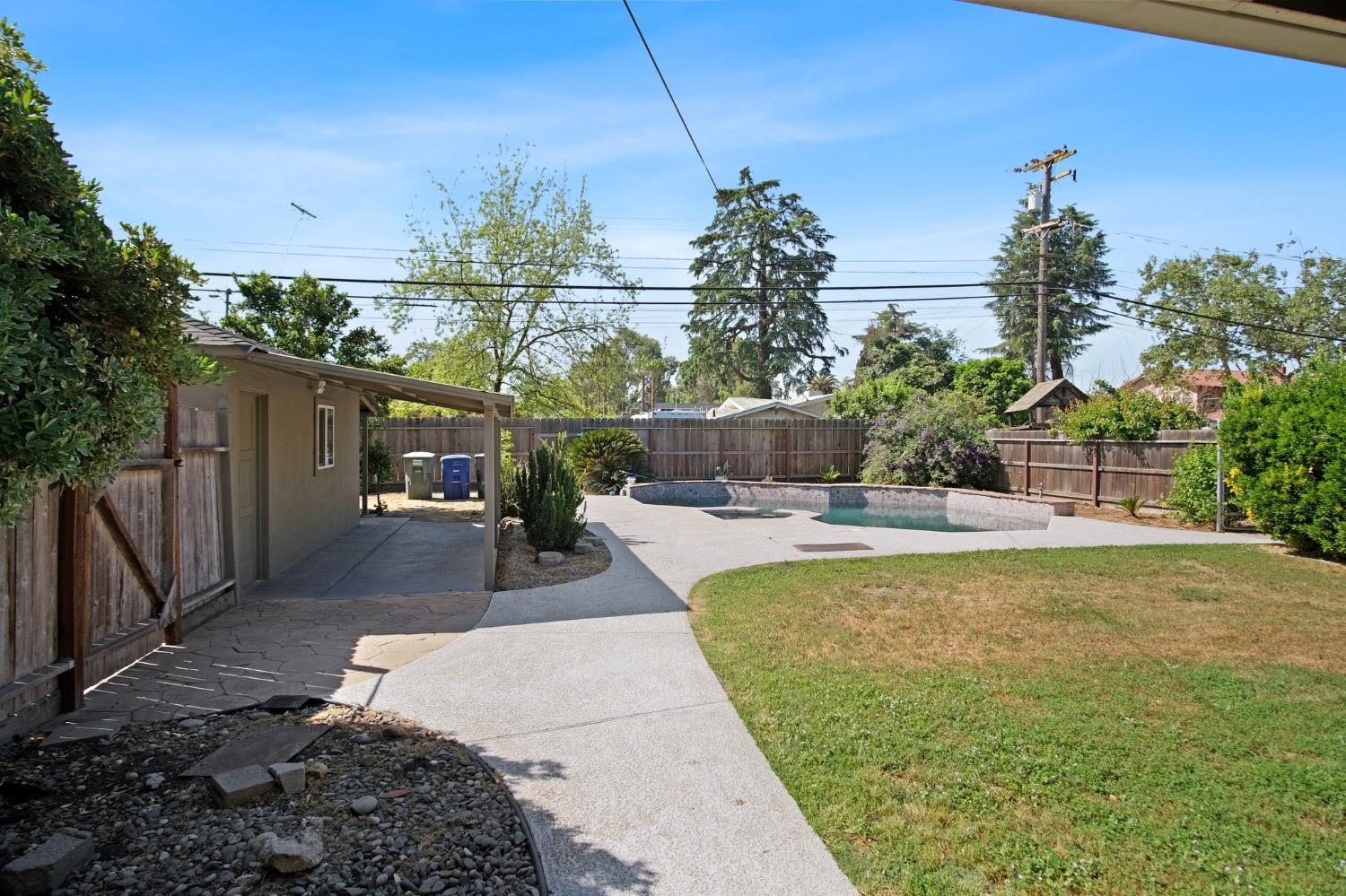 Locust Street, Modesto, California image 22