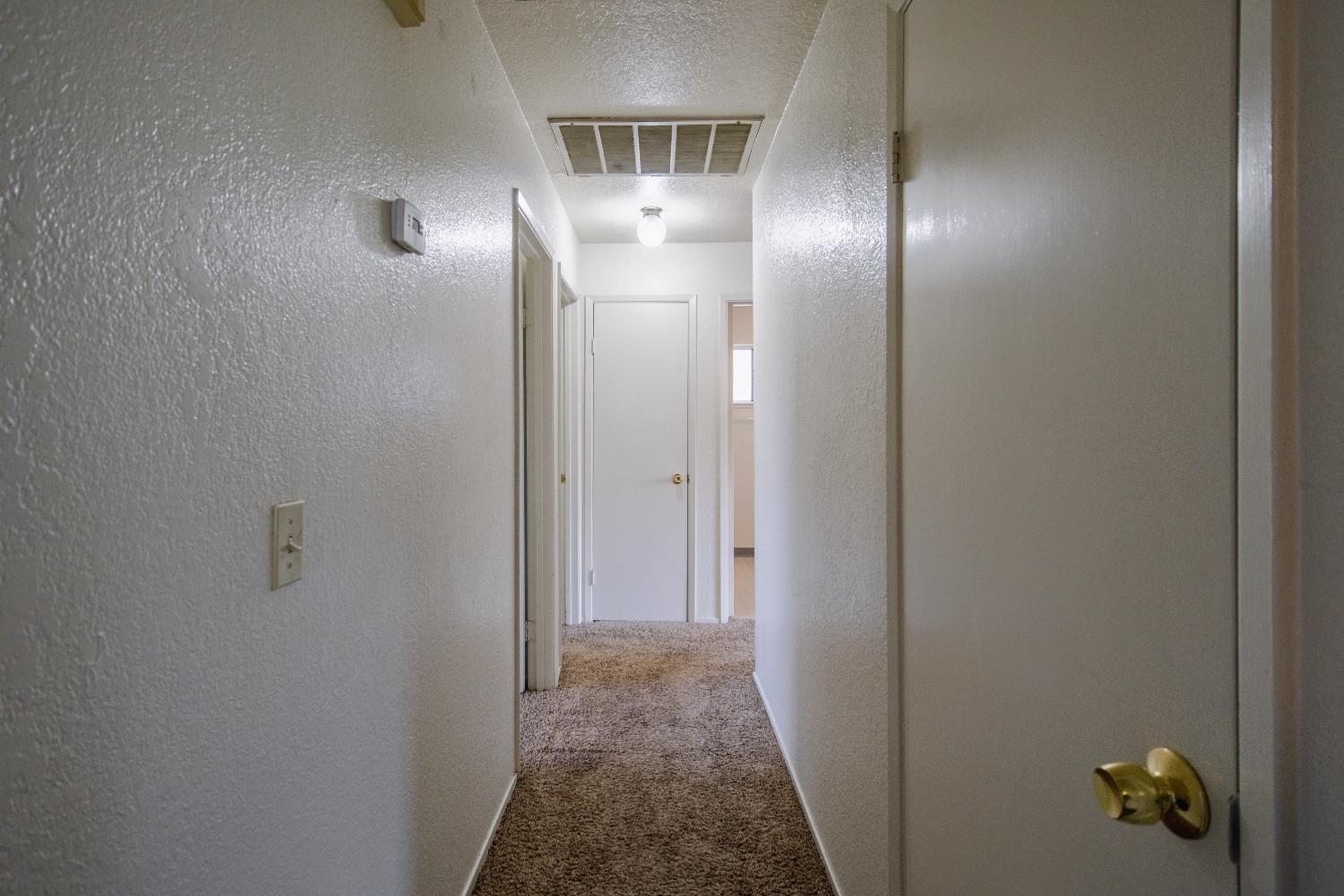 Detail Gallery Image 11 of 34 For 302 Blossom Dr, Ripon,  CA 95366 - 3 Beds | 2 Baths
