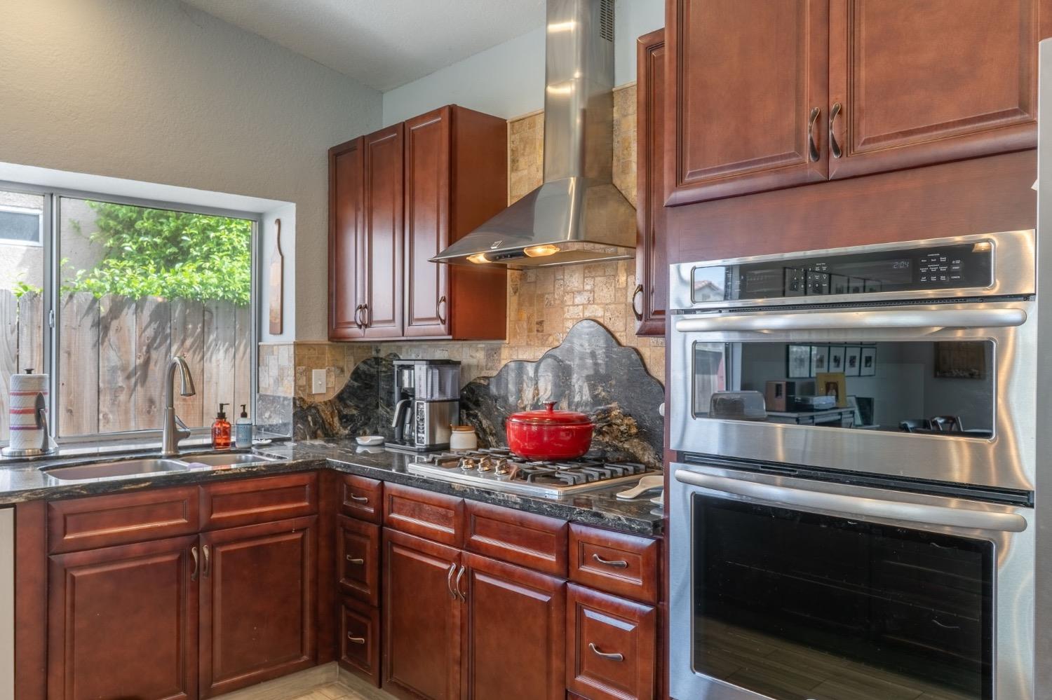 Detail Gallery Image 10 of 29 For 7001 White Pine Way, Hughson,  CA 95326 - 3 Beds | 2 Baths