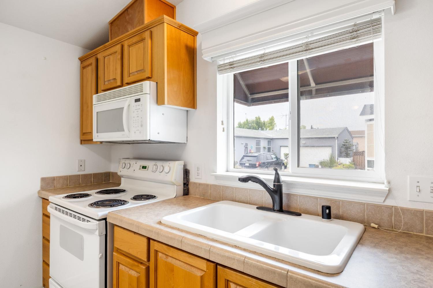 Detail Gallery Image 12 of 27 For 5130 County Road 99w 130, Dunnigan,  CA 95937 - 2 Beds | 2 Baths