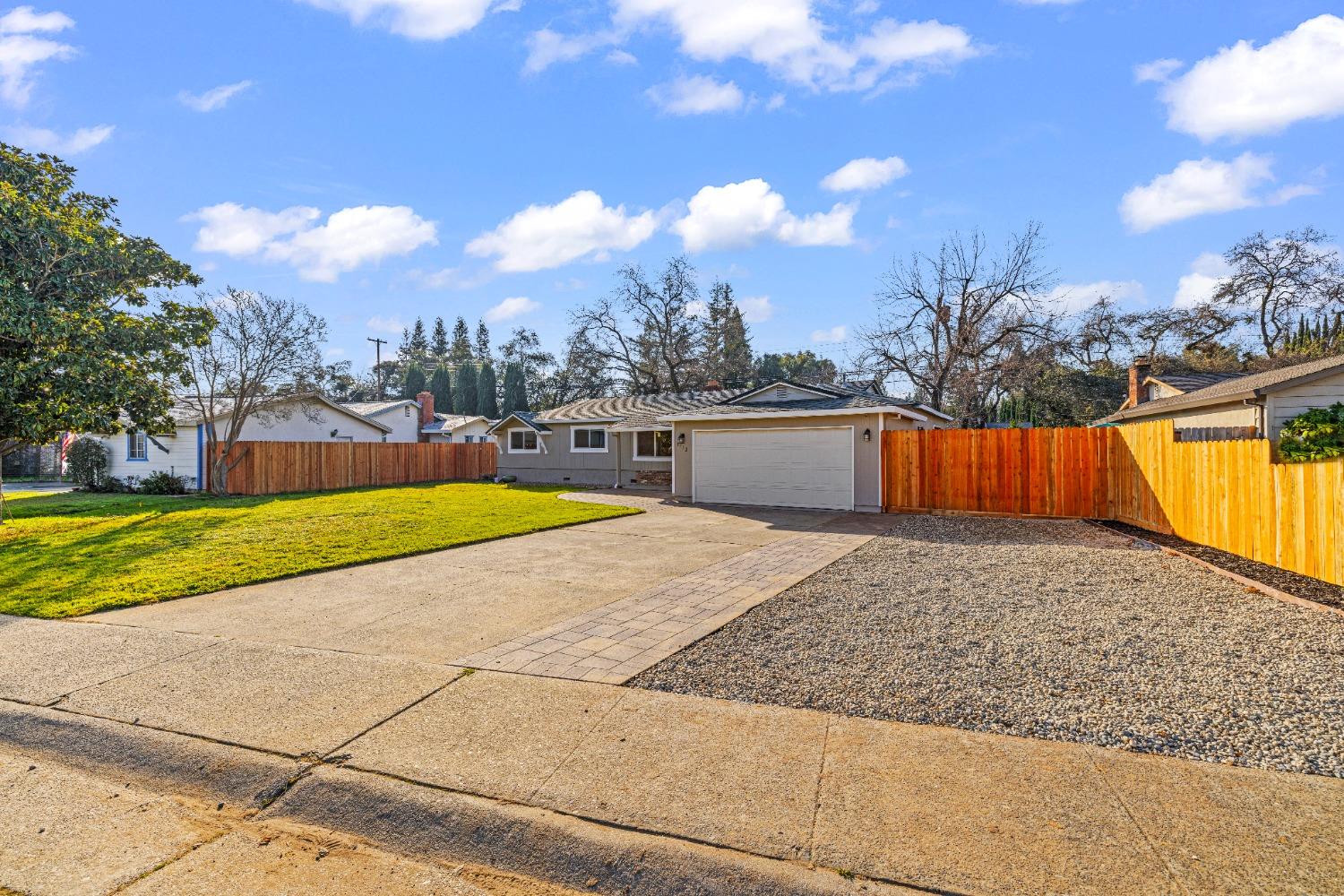 Mohawk Way, Fair Oaks, California image 5