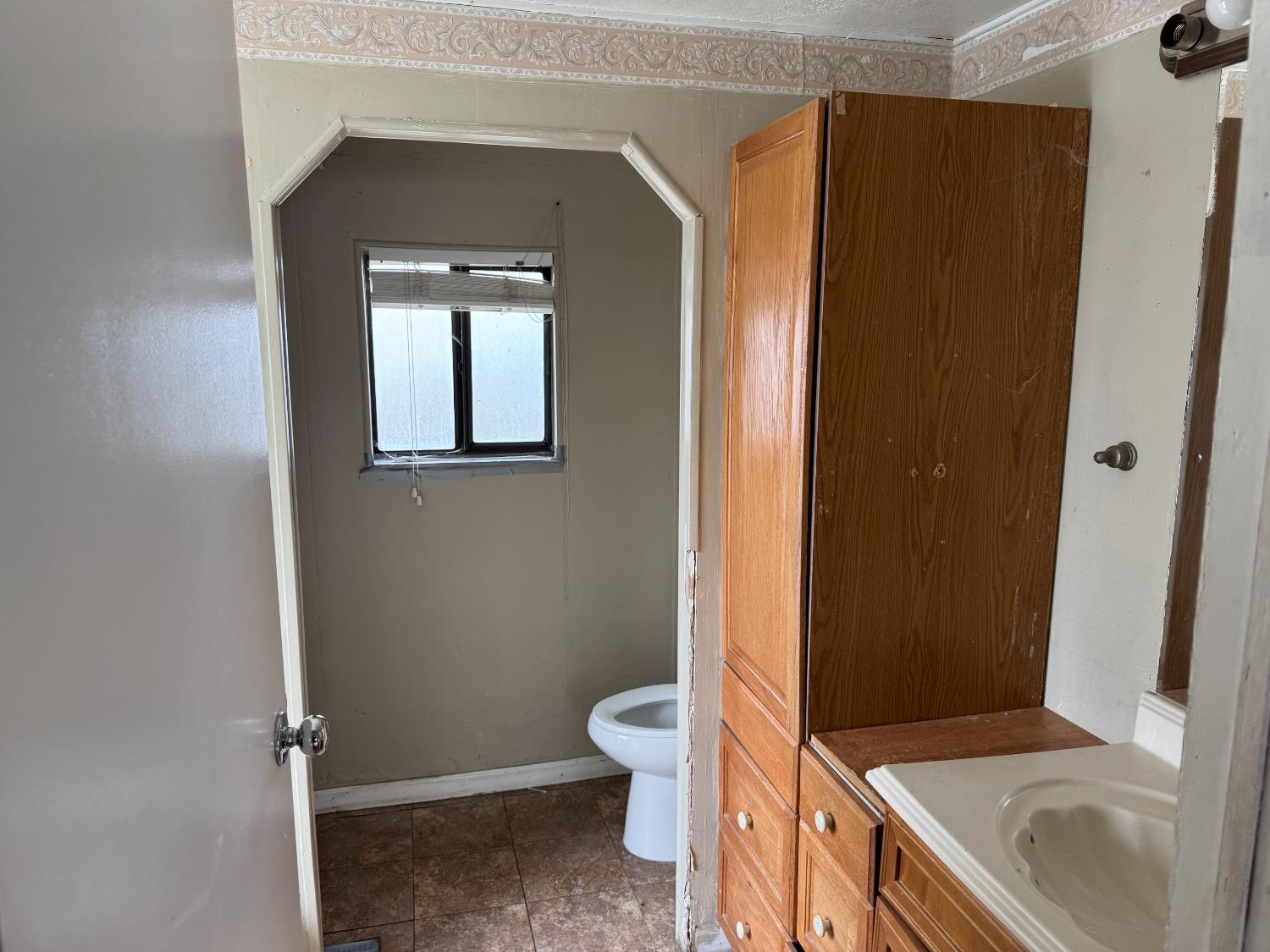 Detail Gallery Image 15 of 22 For 7520 Hamil Ct, Sacramento,  CA 95828 - 2 Beds | 2 Baths