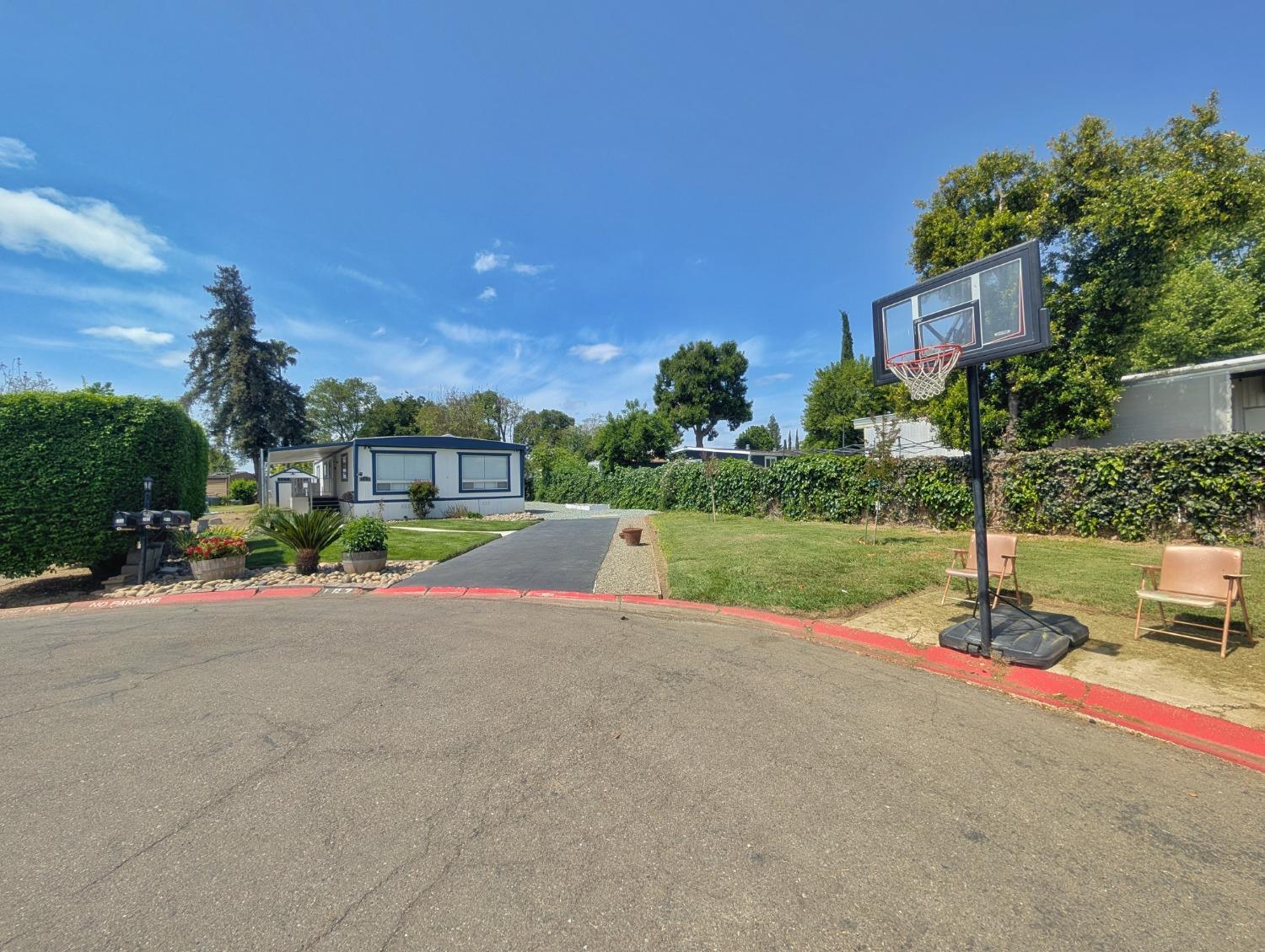 Detail Gallery Image 5 of 67 For 4900 N Hwy 99, Stockton,  CA 95212 - 3 Beds | 2 Baths