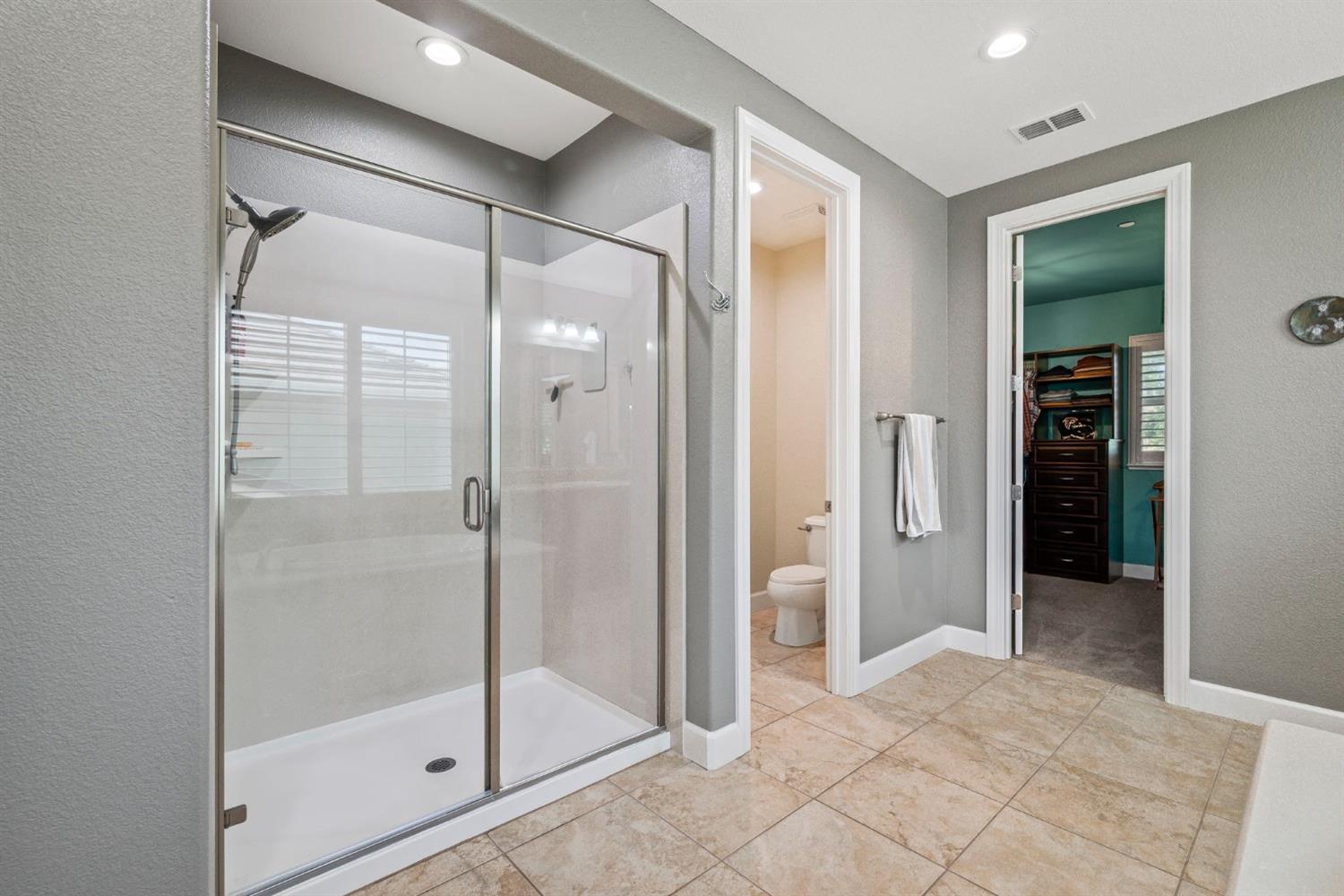 Detail Gallery Image 30 of 70 For 902 Anvil Cir, Rocklin,  CA 95765 - 4 Beds | 3 Baths