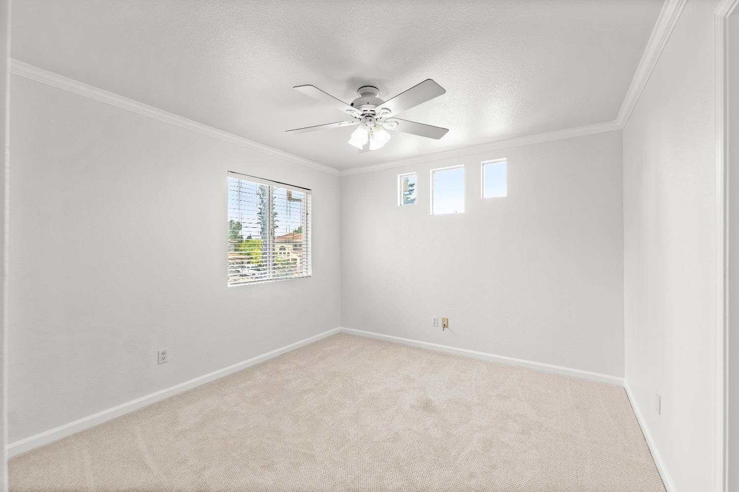 W Island Court, Elk Grove, California image 30