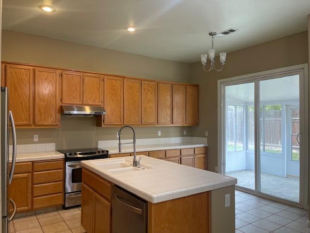 Southgrove Avenue, Modesto, California image 6