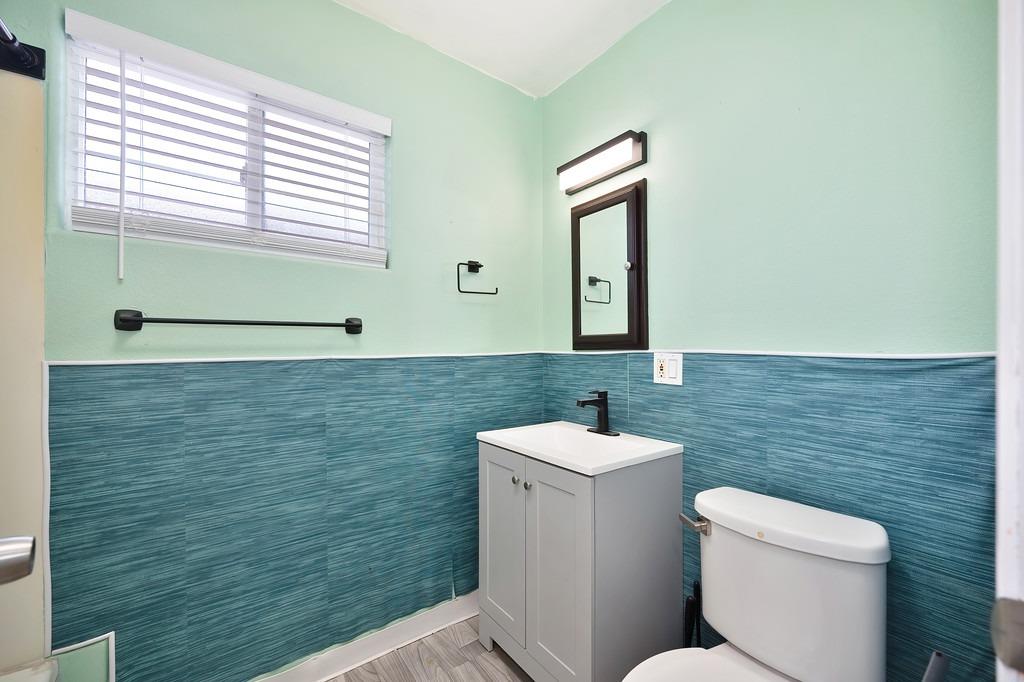 Detail Gallery Image 19 of 28 For 2363 Mcgregor Dr, Rancho Cordova,  CA 95670 - 4 Beds | 4 Baths