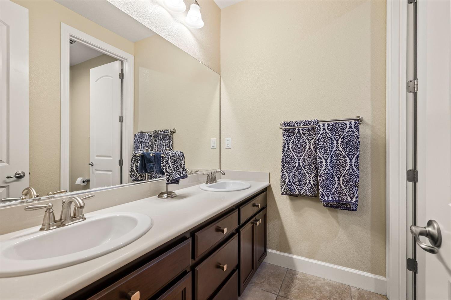 Detail Gallery Image 33 of 70 For 902 Anvil Cir, Rocklin,  CA 95765 - 4 Beds | 3 Baths