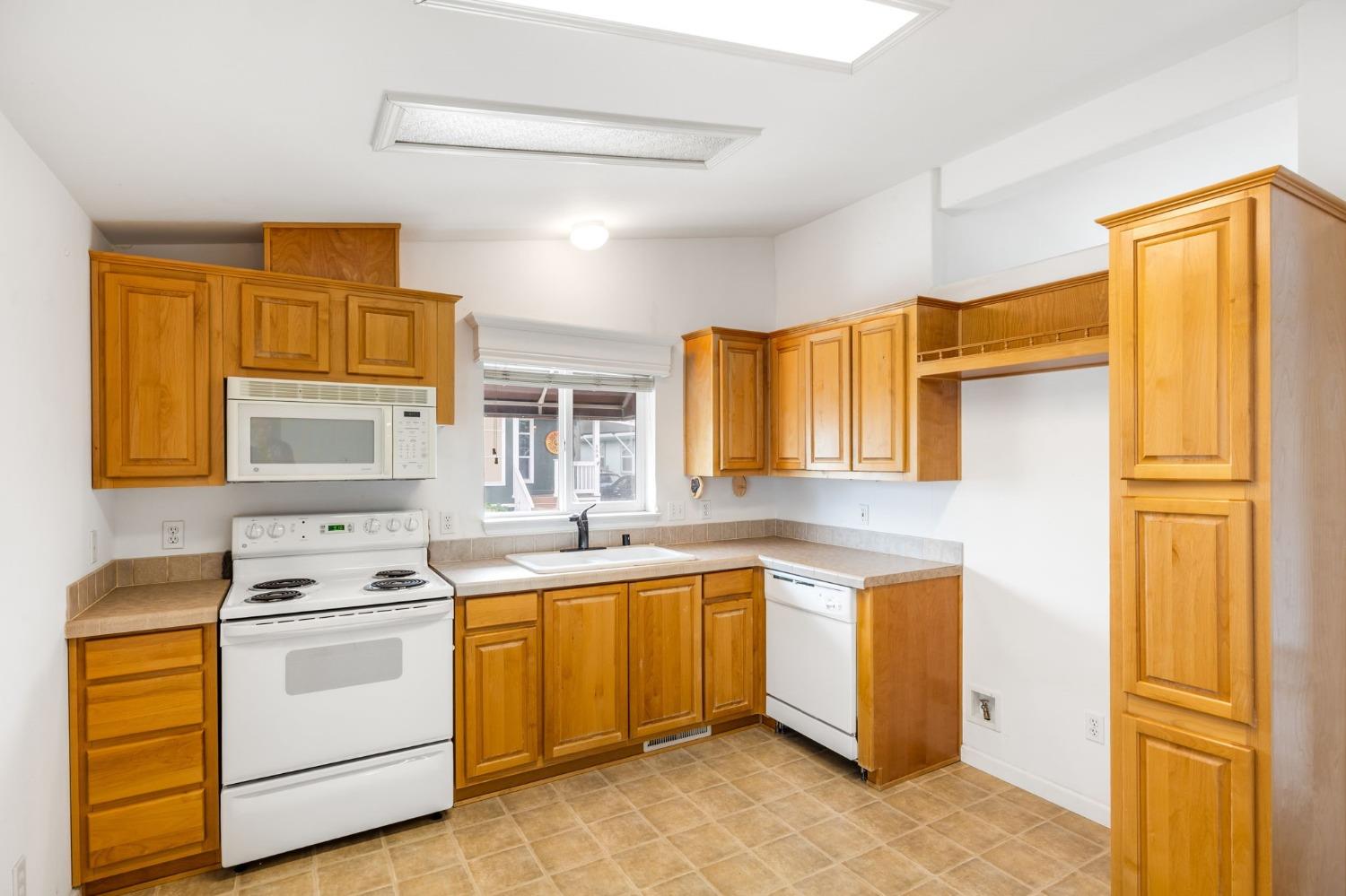 Detail Gallery Image 11 of 27 For 5130 County Road 99w 130, Dunnigan,  CA 95937 - 2 Beds | 2 Baths