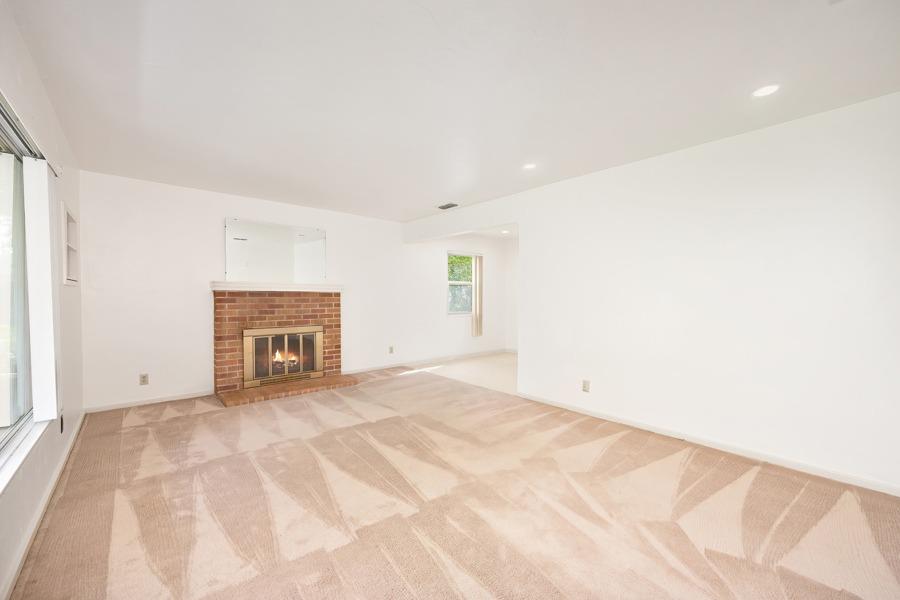 Detail Gallery Image 8 of 32 For 5424 Virginia Way, Sacramento,  CA 95822 - 3 Beds | 2 Baths