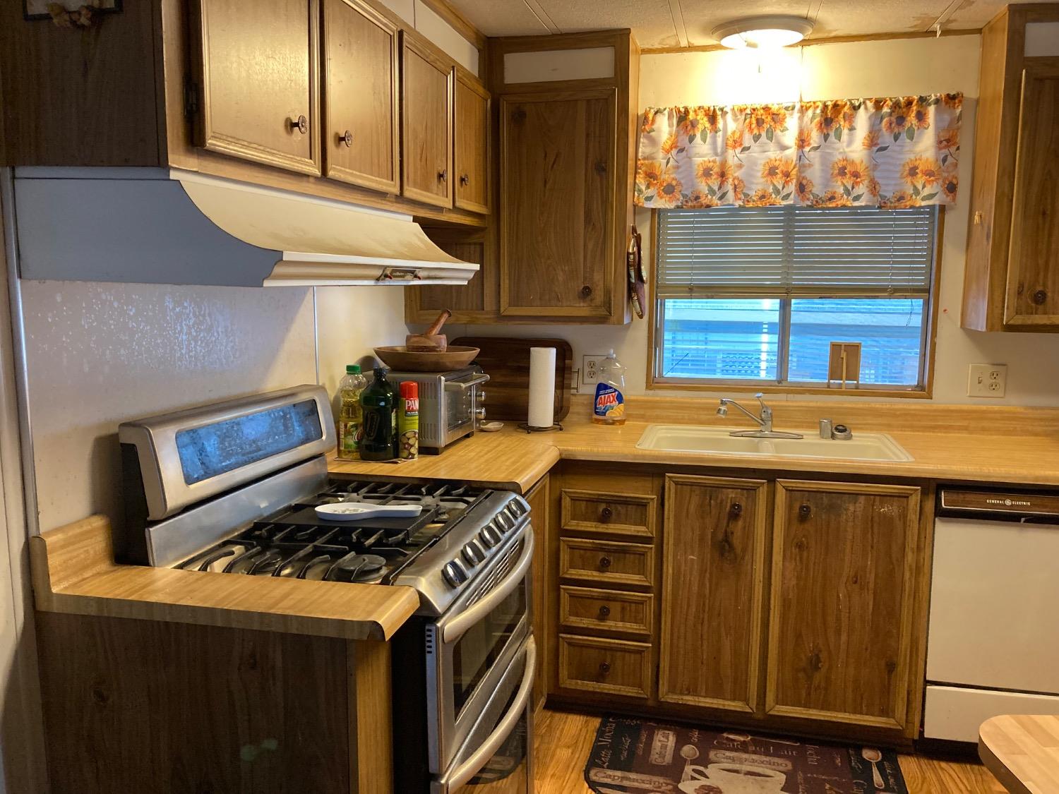 Detail Gallery Image 20 of 22 For 8600 West Lane 76, Stockton,  CA 95210 - 2 Beds | 2 Baths