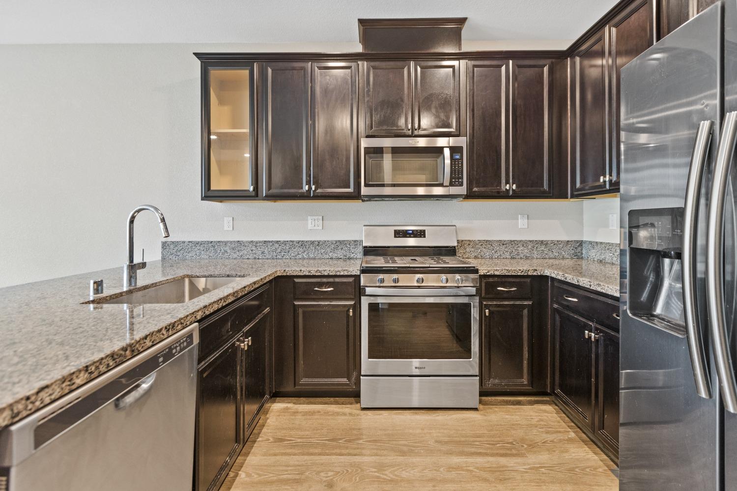 Detail Gallery Image 14 of 45 For 4164 Sally Ride Way, Sacramento,  CA 95834 - 3 Beds | 2/1 Baths