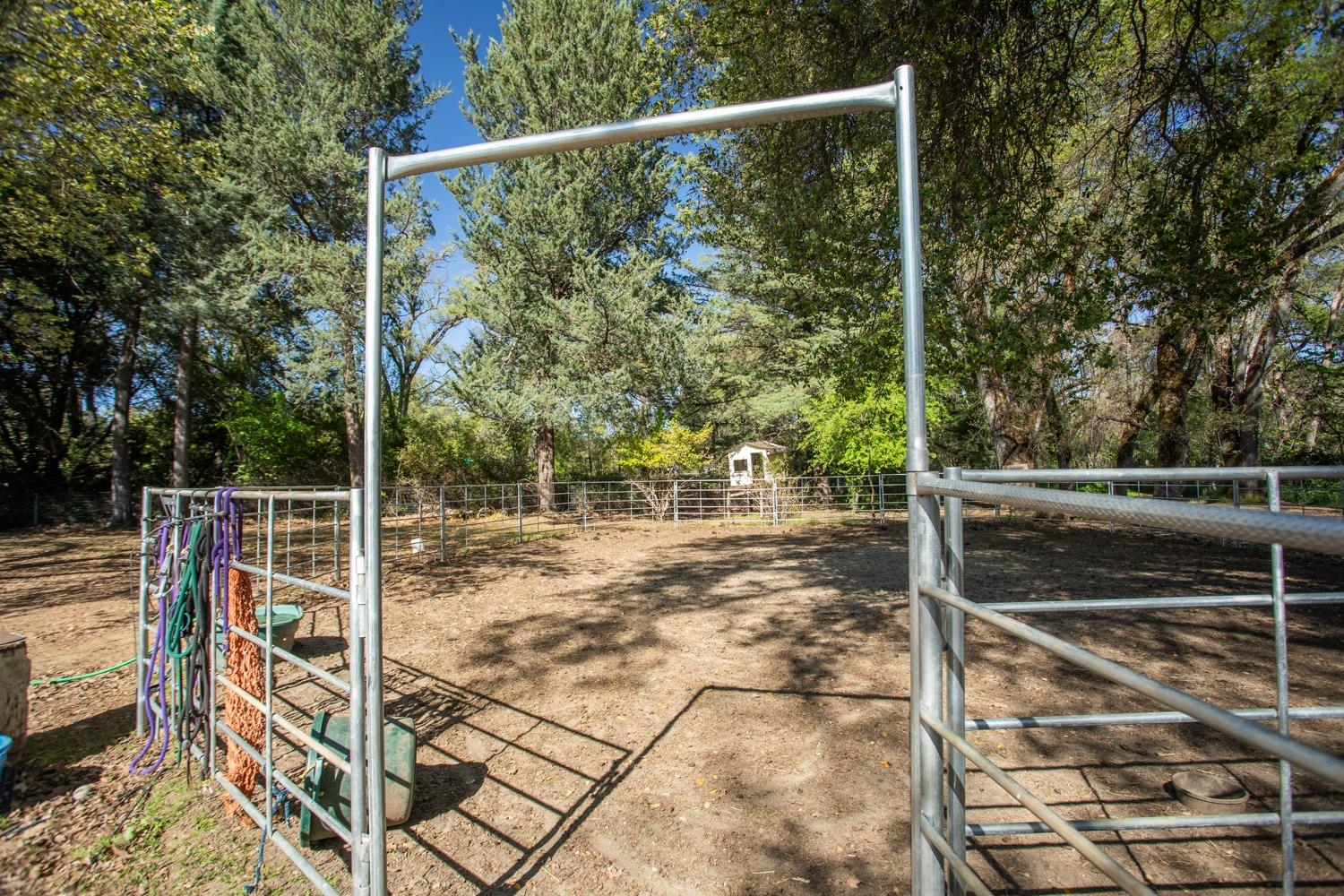 Detail Gallery Image 52 of 69 For 17098 Clover Rd, Penn Valley,  CA 95946 - 2 Beds | 2 Baths