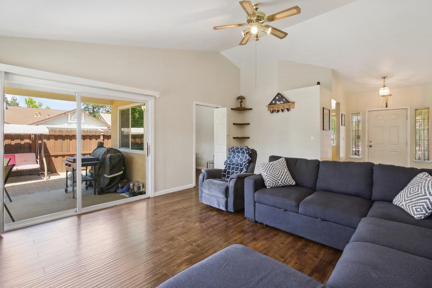 Adelante Court, Elk Grove, California image 9