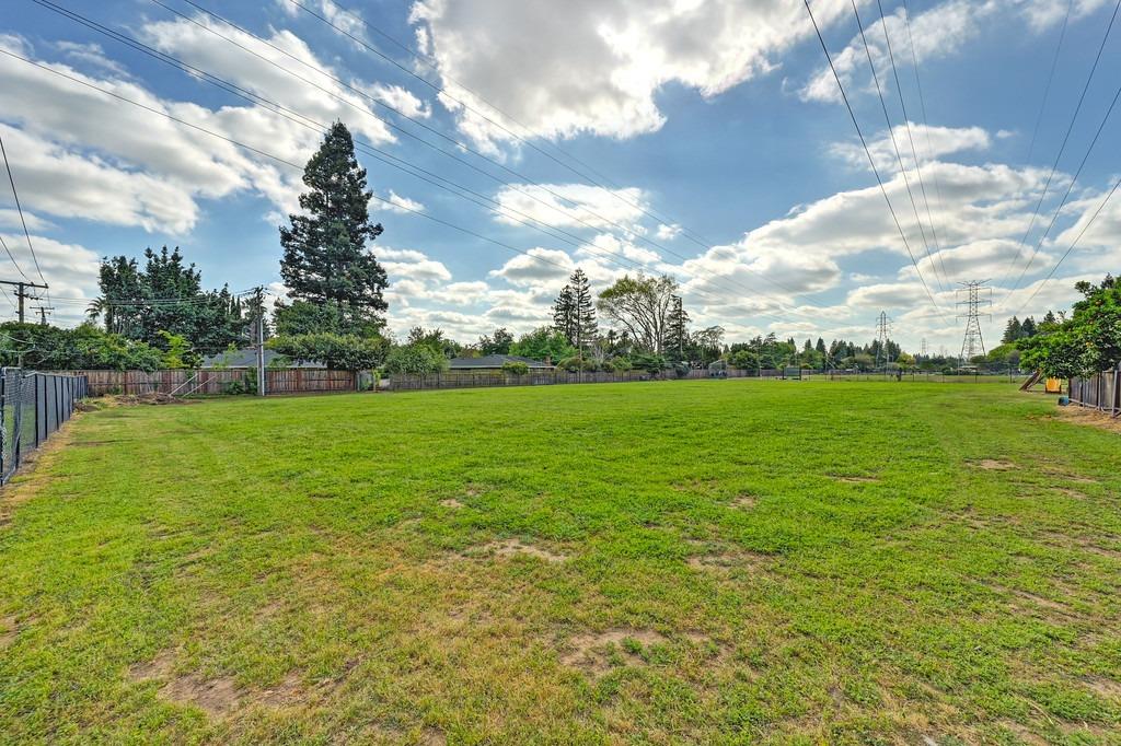 property-img