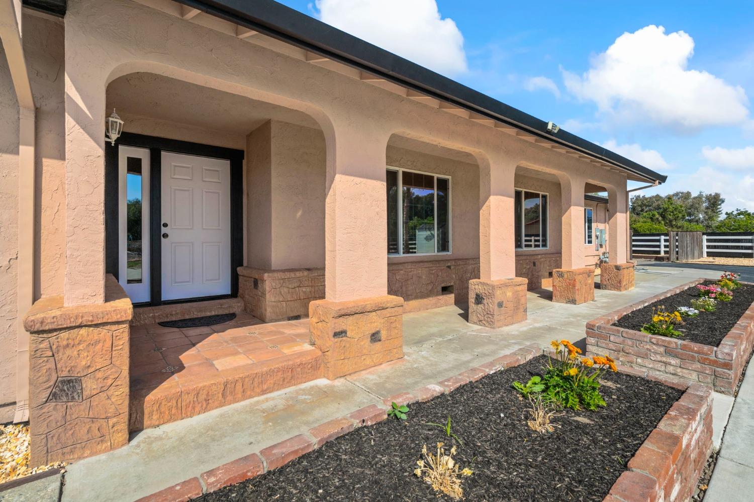 Detail Gallery Image 10 of 86 For 23155 Vaquero Ct, Tracy,  CA 95304 - 5 Beds | 3 Baths