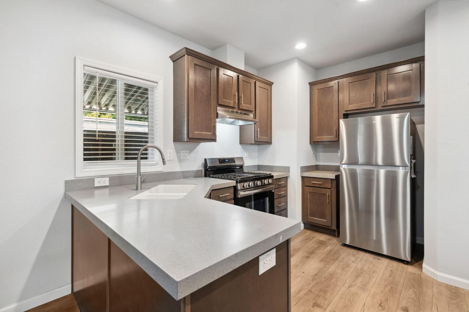 Detail Gallery Image 9 of 22 For 2000 West Capitol Ave. 125, West Sacramento,  CA 95691 - 2 Beds | 2 Baths