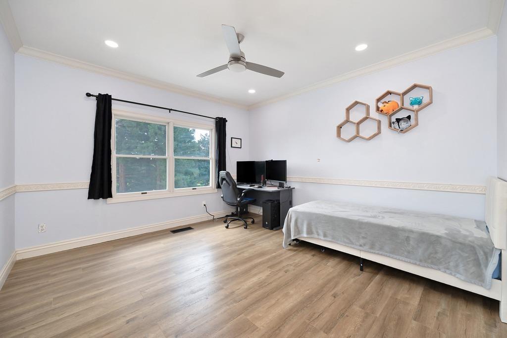 property-img