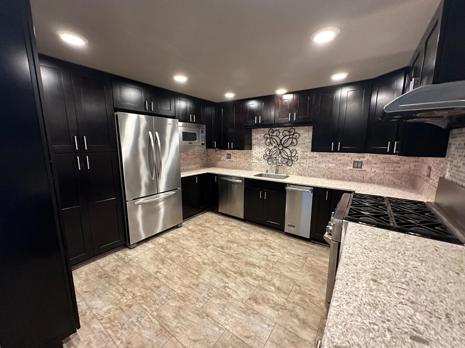Detail Gallery Image 7 of 20 For 659 W Brannan Island Rd, Isleton,  CA 95641 - 2 Beds | 2 Baths
