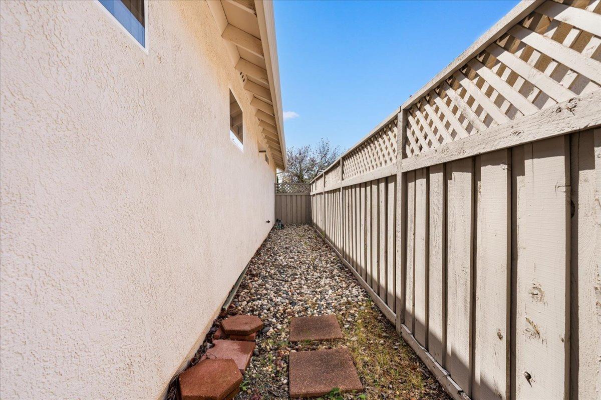 Timberrose Way, Roseville, California image 32