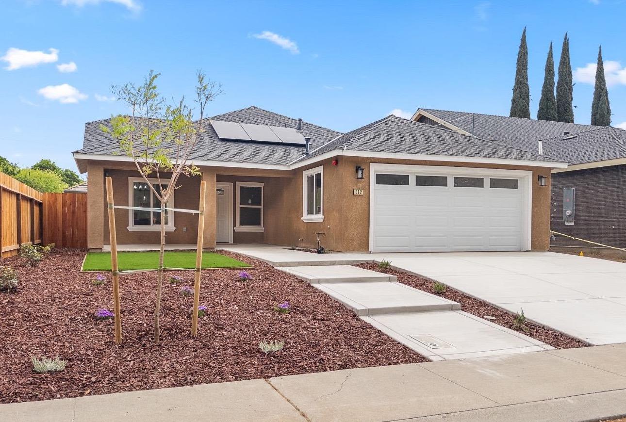 Detail Gallery Image 1 of 20 For 612 Blue Canyon Dr, Modesto,  CA 95354 - 4 Beds | 2 Baths