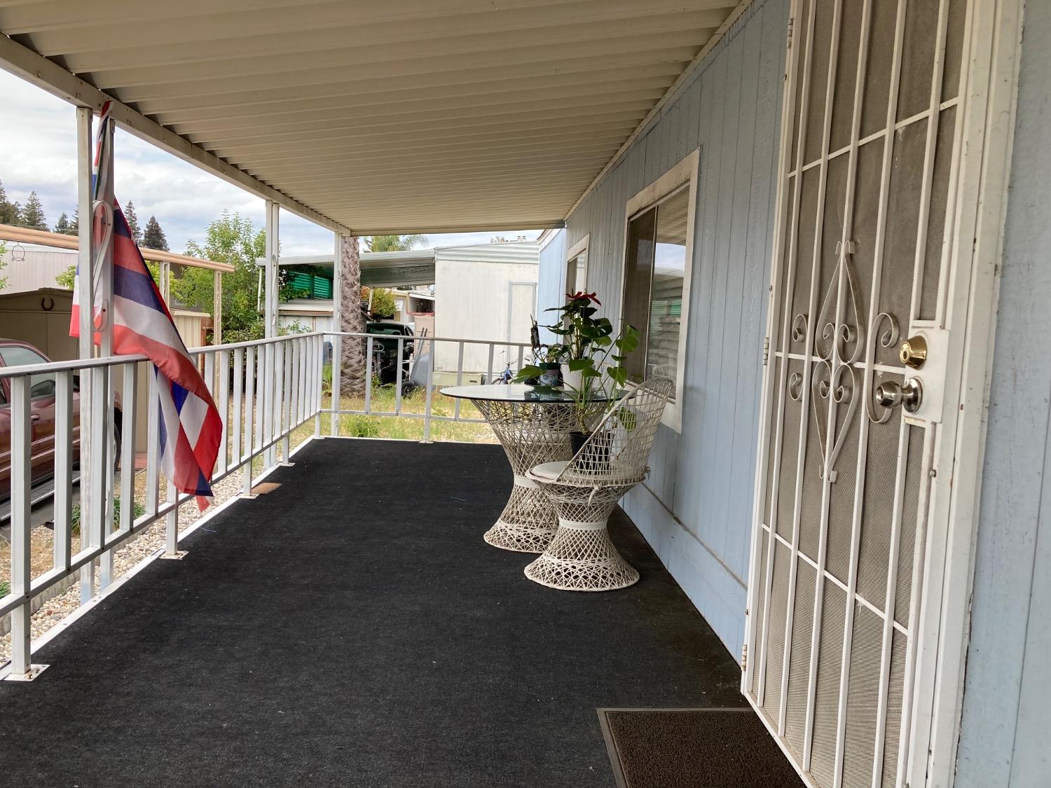 Detail Gallery Image 4 of 22 For 8600 West Lane 76, Stockton,  CA 95210 - 2 Beds | 2 Baths