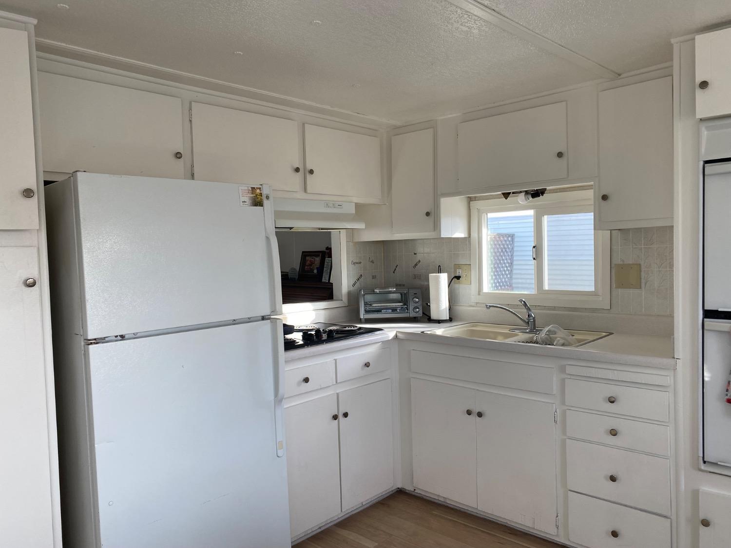 Detail Gallery Image 2 of 7 For 1830 E Yosemite Ave 72, Manteca,  CA 95336 - 2 Beds | 1 Baths