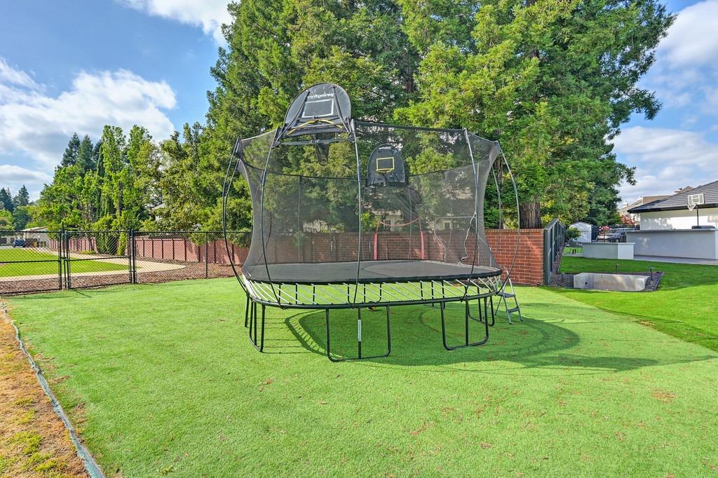 property-img