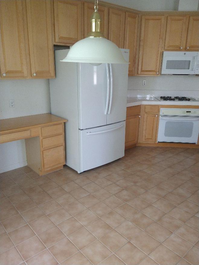 Eastham Court, Sacramento, California image 12