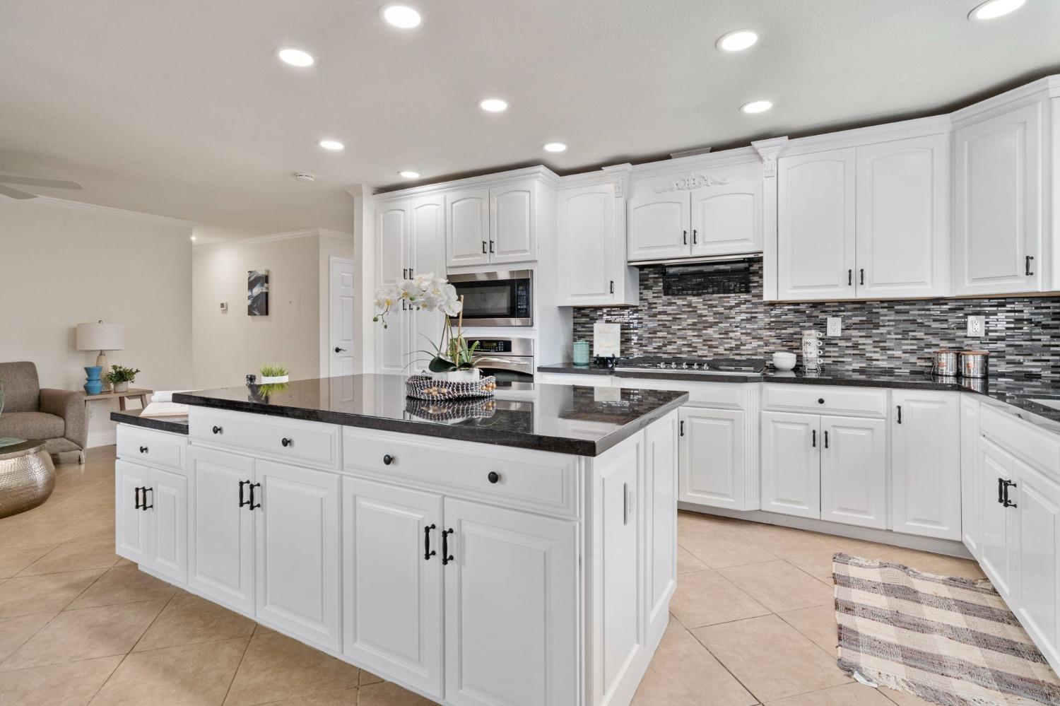 Detail Gallery Image 25 of 86 For 23155 Vaquero Ct, Tracy,  CA 95304 - 5 Beds | 3 Baths