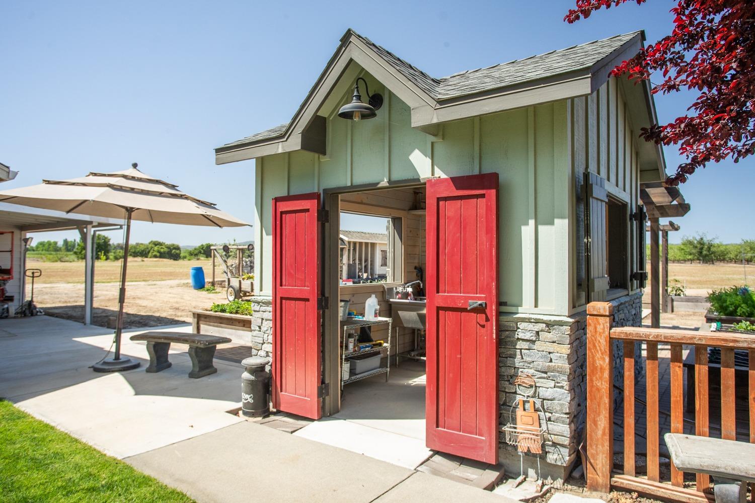 Detail Gallery Image 28 of 81 For 509 Wyer Rd, Arbuckle,  CA 95912 - 5 Beds | 2/1 Baths