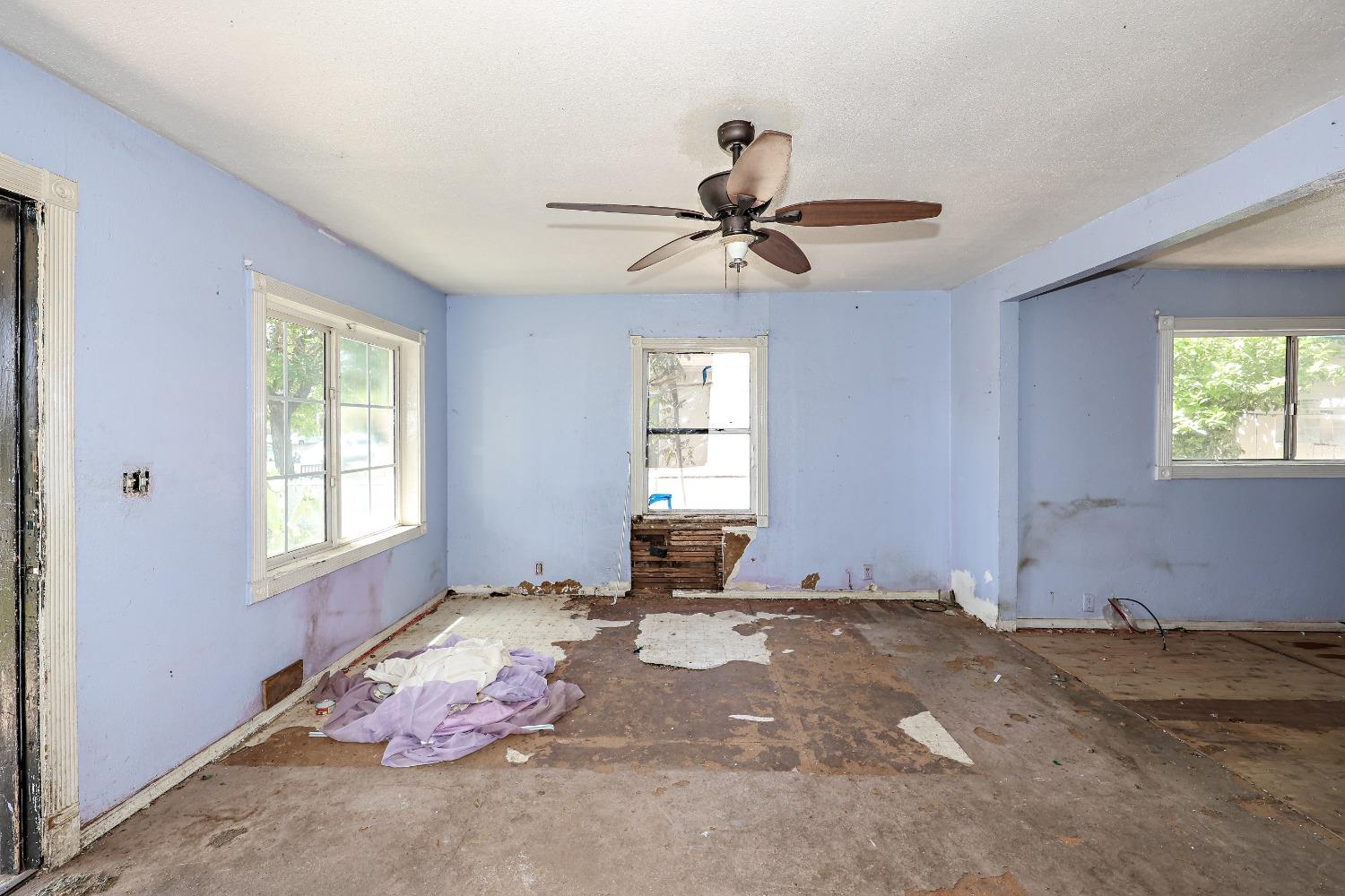 Virginia Street, Manteca, California image 6
