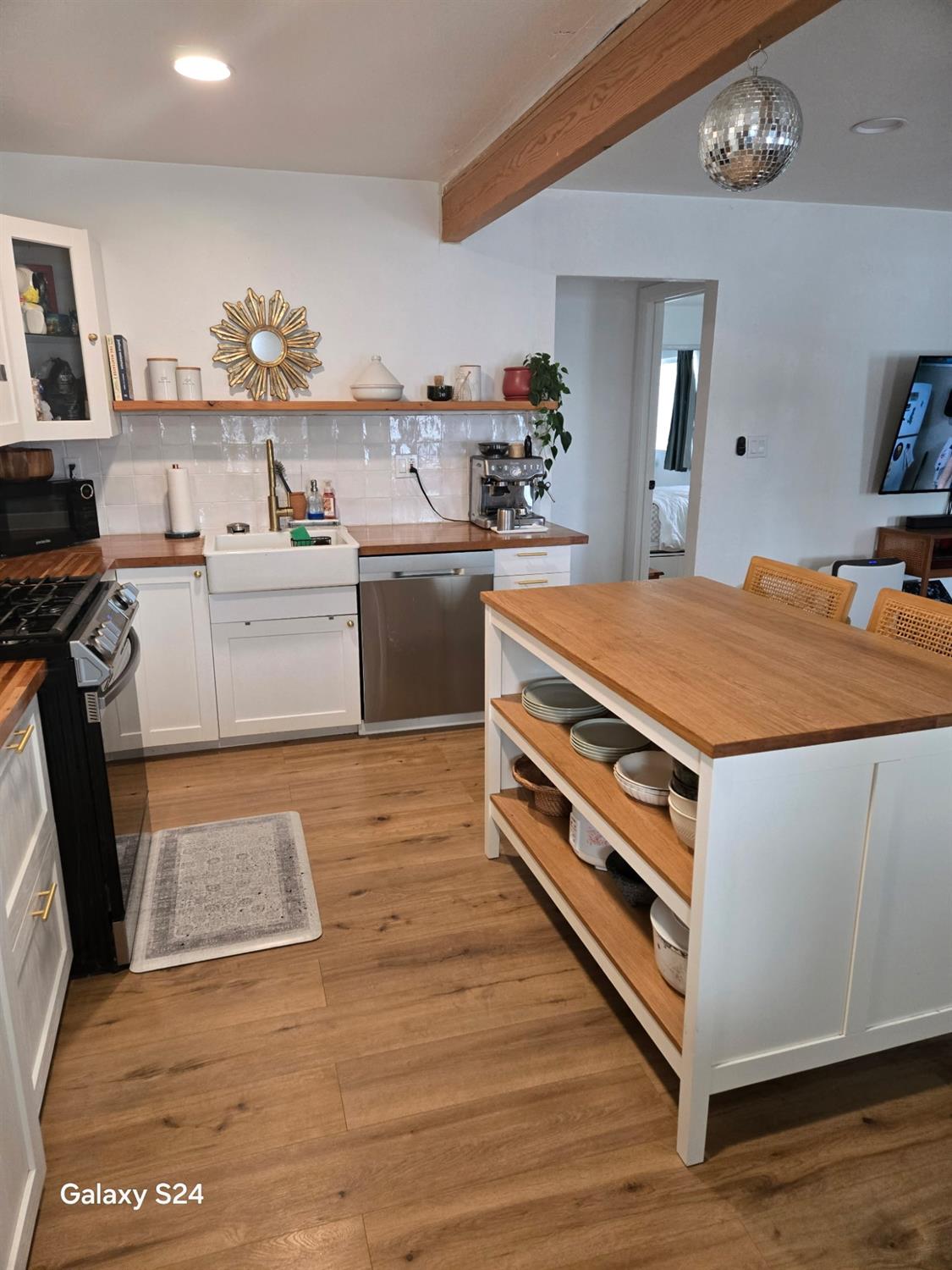 Detail Gallery Image 5 of 19 For 2357 E Euclid Ave, Stockton,  CA 95205 - 2 Beds | 2 Baths