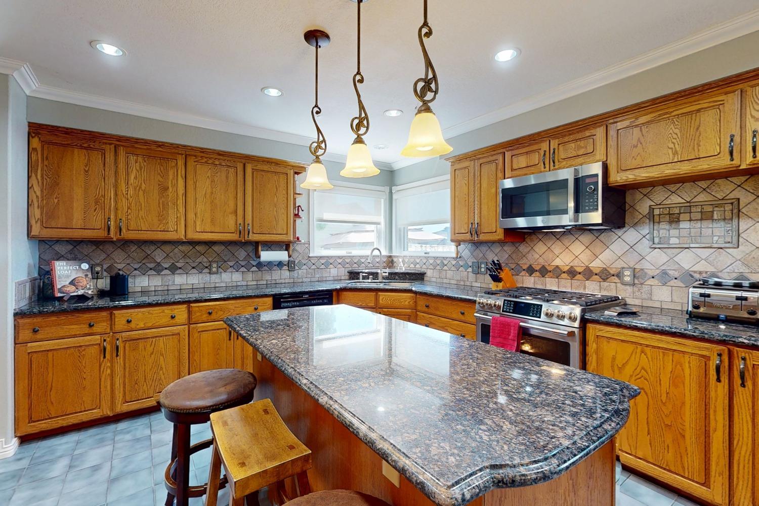 Detail Gallery Image 52 of 81 For 509 Wyer Rd, Arbuckle,  CA 95912 - 5 Beds | 2/1 Baths