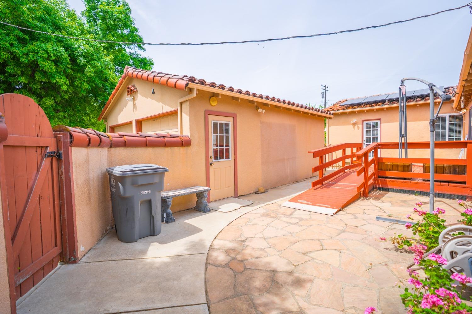 Detail Gallery Image 61 of 87 For 1735 S 6th St, Los Banos,  CA 93635 - 3 Beds | 3 Baths