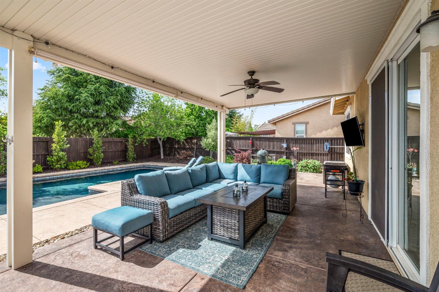 Detail Gallery Image 42 of 70 For 902 Anvil Cir, Rocklin,  CA 95765 - 4 Beds | 3 Baths