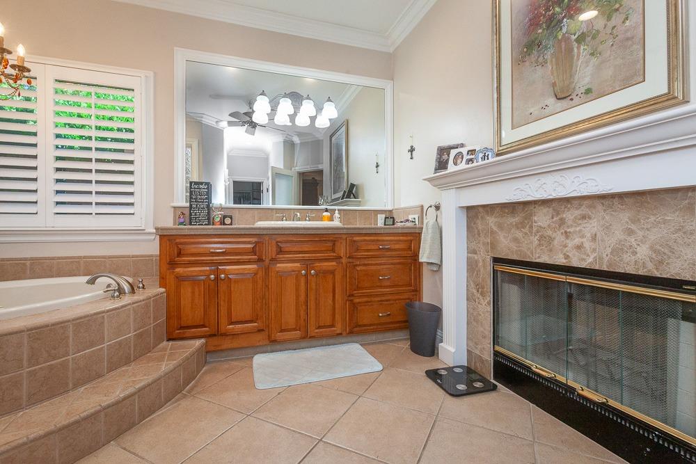 Detail Gallery Image 39 of 87 For 1111 Brighton Way, Lodi,  CA 95242 - 4 Beds | 3/1 Baths